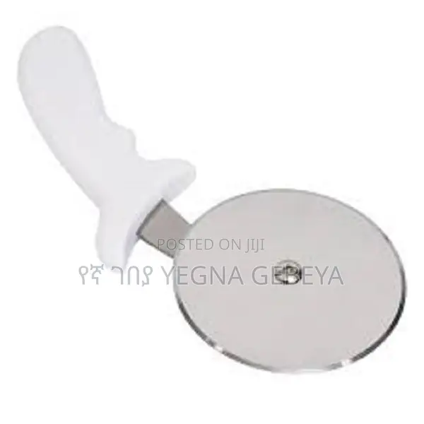 Stainless Steel Pizza Cutter Wheel – Round Shape Knife for Pizza