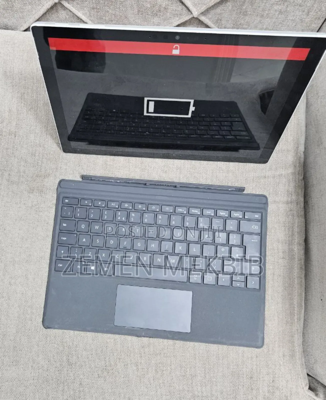 New Laptop Microsoft Surface 8GB Intel Core I7 SSD 256GB