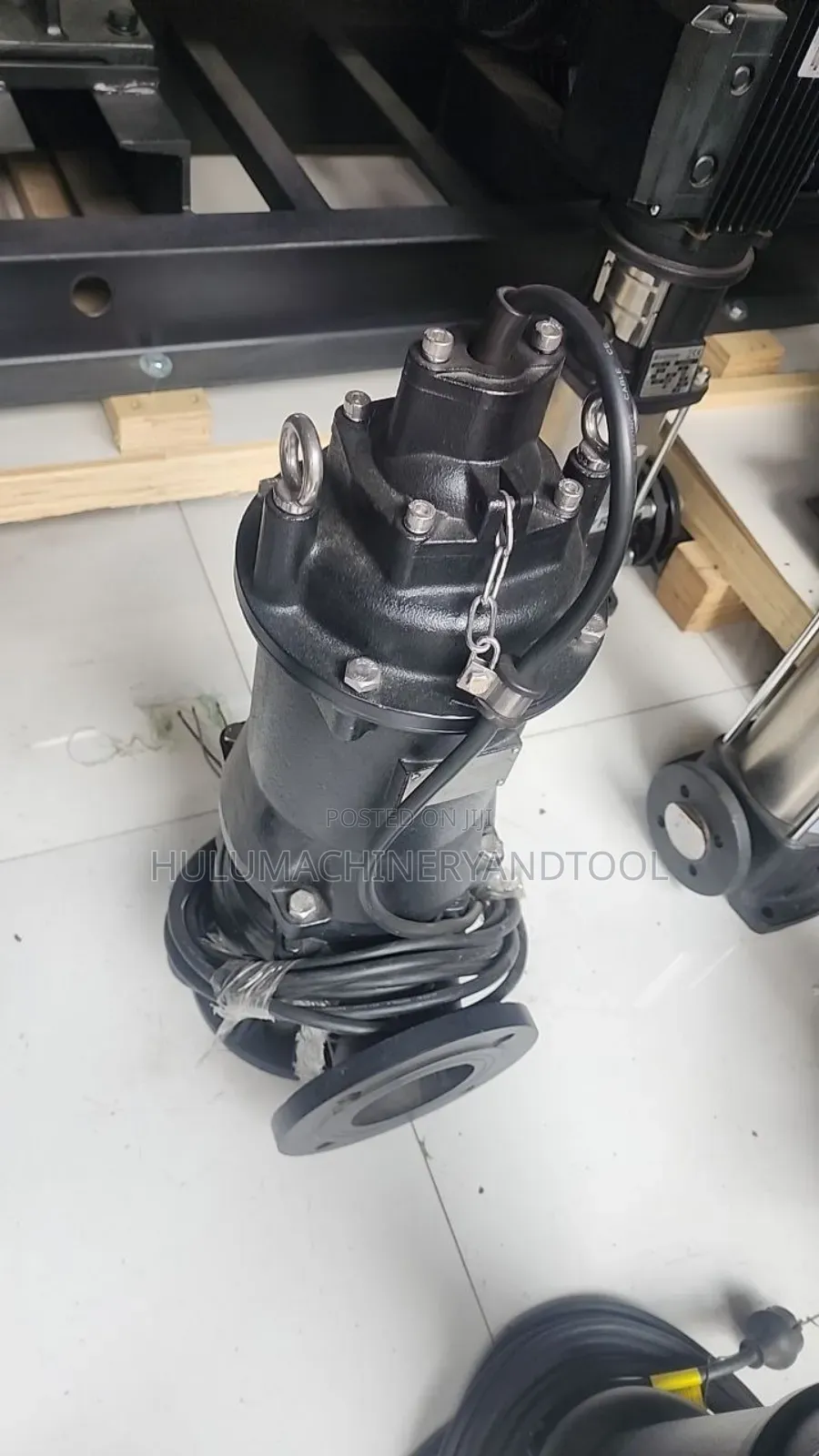 Aquastrong Submersible Pump