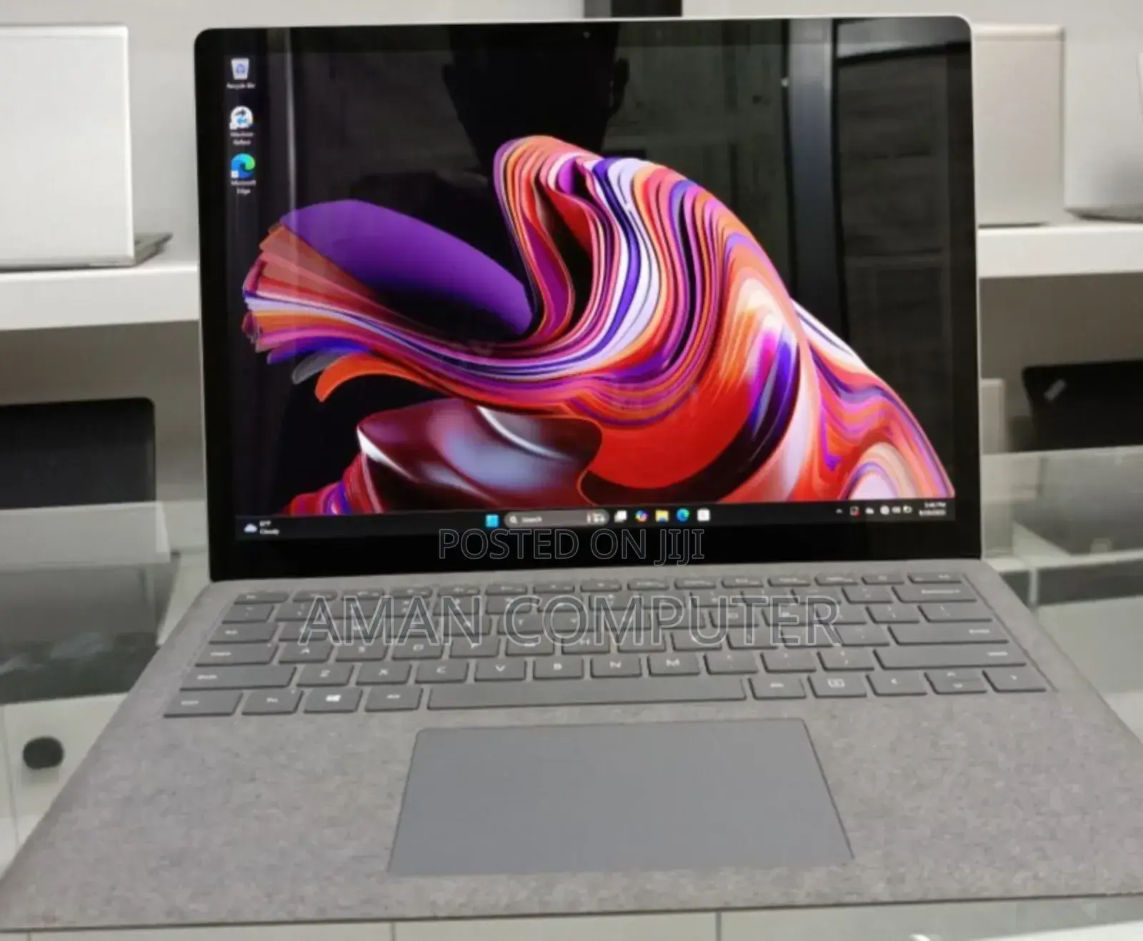 New Laptop Microsoft Surface 16GB Intel Core I7 SSD 512GB