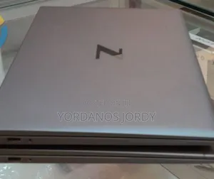 New Laptop HP ZBook Firefly 15 G7 32GB Intel Core I7 SSD 512GB