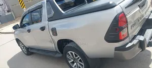 Toyota Hilux Revo Double Cab Deisel 2.4 AWD 2020 Silver