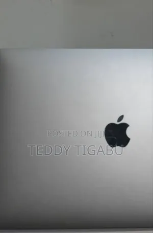 Photo - New Laptop Apple MacBook Pro 2017 16GB Intel Core I5 SSD 128GB