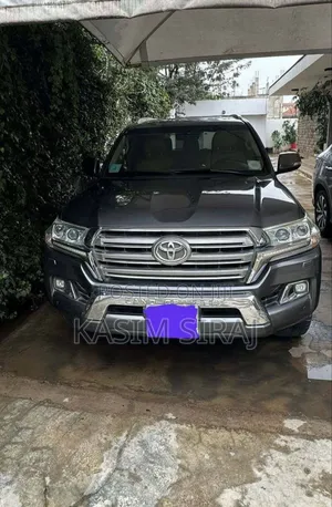 Toyota Land Cruiser 4.5 V8 GX-R 2015 Gray