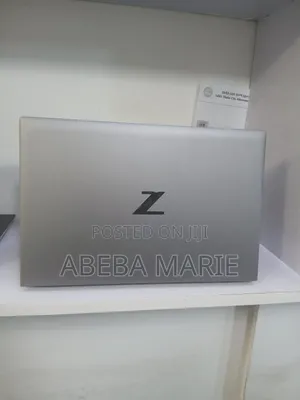 New Laptop HP ZBook Firefly 14 G7 16GB Intel Core I7 SSD 512GB