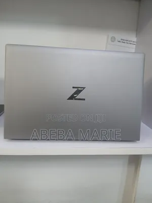 New Laptop HP ZBook Firefly 14 G7 16GB Intel Core I7 SSD 512GB