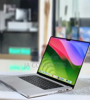 New Laptop Apple MacBook Pro M1 32GB Apple M1 Pro SSD 512GB