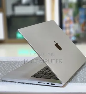 New Laptop Apple MacBook Pro M1 32GB Apple M1 Pro SSD 512GB