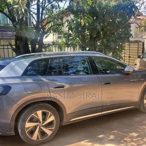 Photo - Volkswagen ID.6 Crozz 66 kWh RWD 2022 Gray