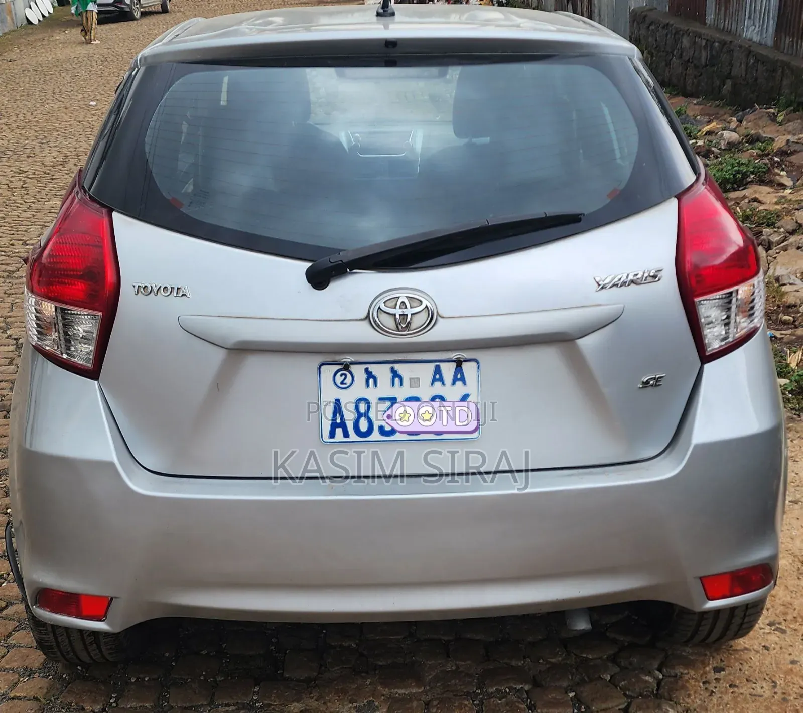 Toyota Yaris L Hatchback 5dr 2016 Silver