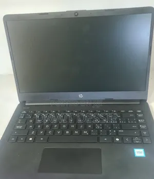 New Laptop HP 4GB AMD A10 SSD 128GB