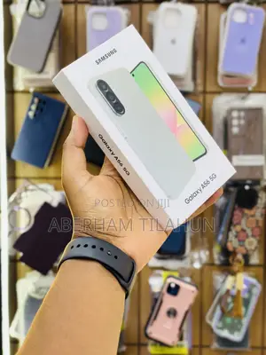 Photo - New Samsung Galaxy A56 256 GB Green