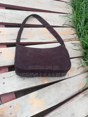 ጥራት ያላቸው አነዚህን ቦርሳዎችን በፈለጉት Size እኛ ጋር ማግኘት ይችላሉ