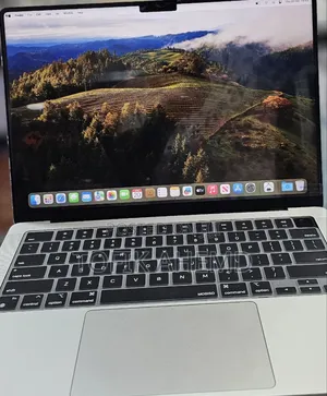 New Laptop Apple MacBook 8GB Intel Core I7 SSD 512GB