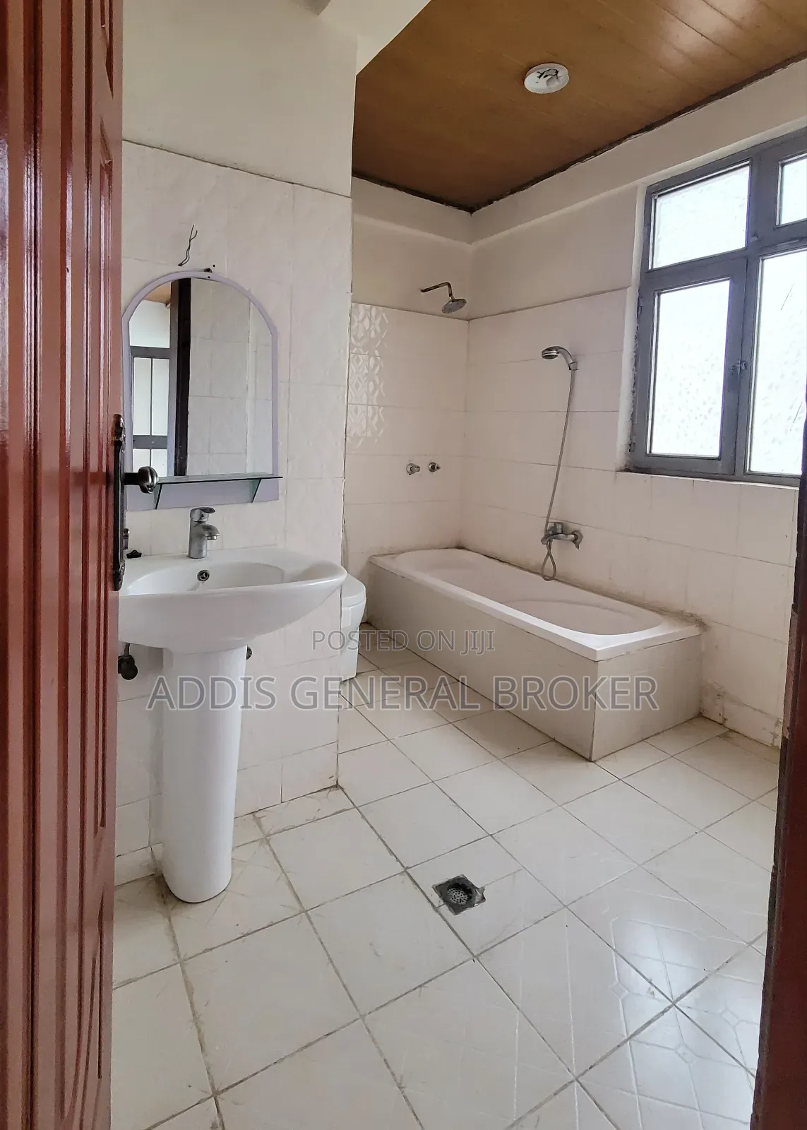 3bdrm House in Garment, Nifas Silk-Lafto for sale