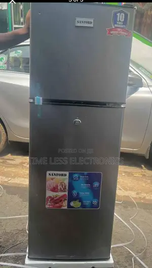 Sanford 250 L Refrigerator – Efficient Spacious!