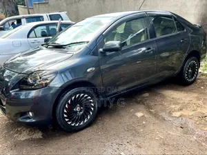 Photo - Toyota Yaris 2008 Matt Black