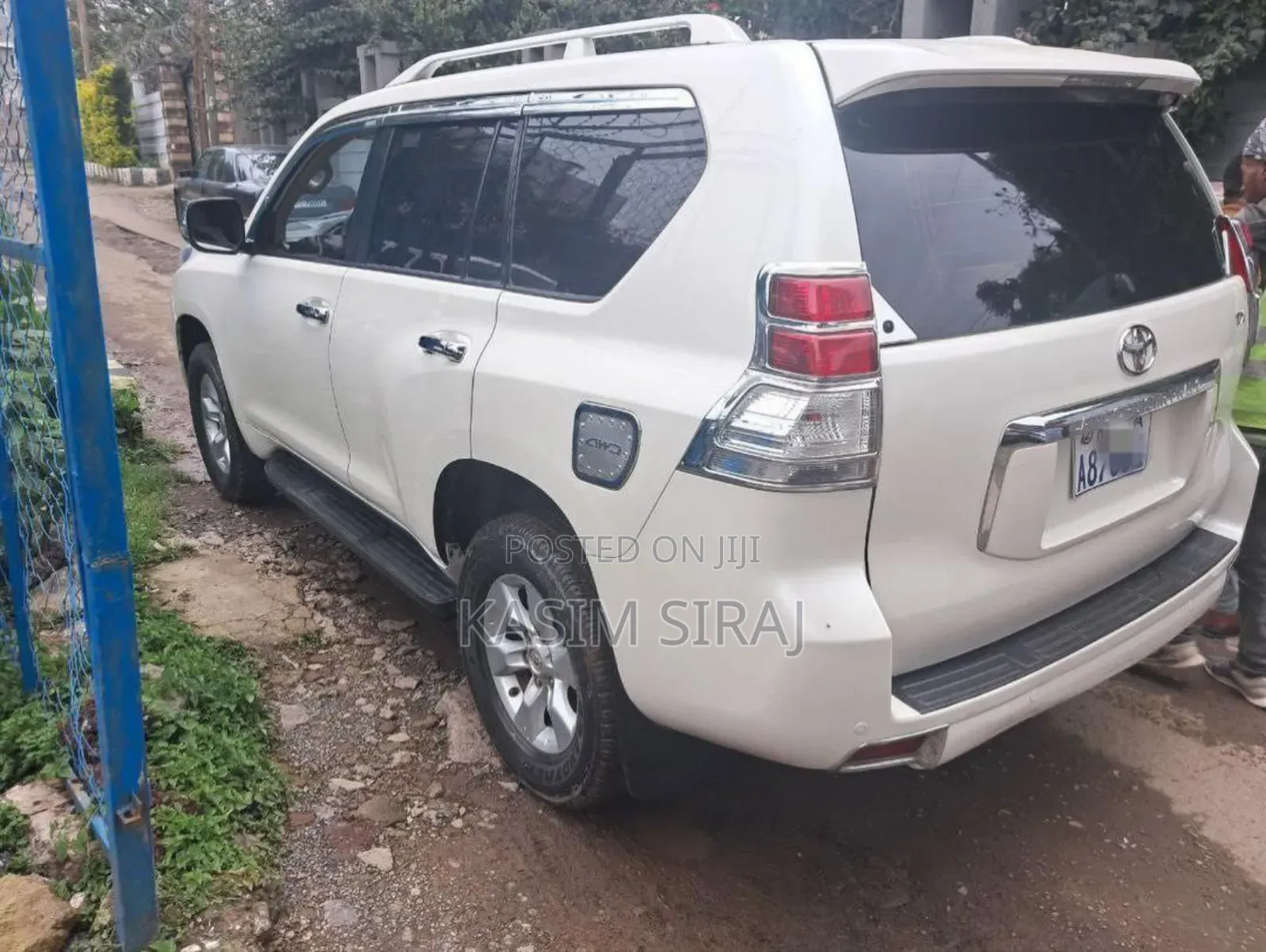 Toyota Land Cruiser Prado 2.7 i 2012 White