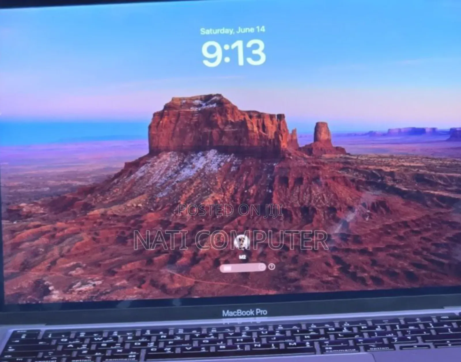 New Laptop Apple MacBook Pro 2019 8GB AMD Ryzen 7 SSD 256GB