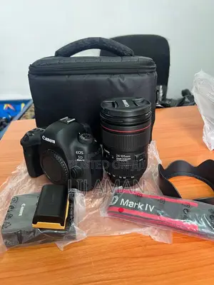 Photo - New Canon 5d Mark 4 Europe With 24-105mm Mark 2 Lens
