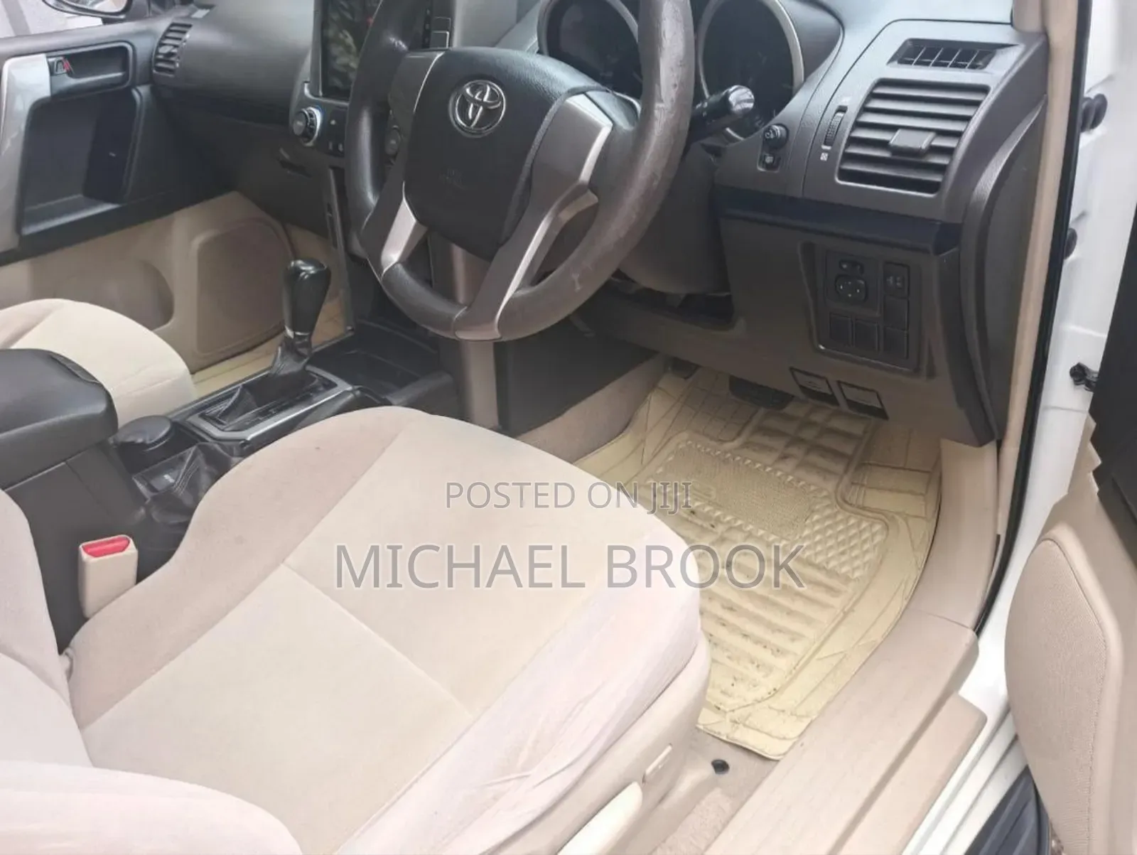 Toyota Land Cruiser 2012 White