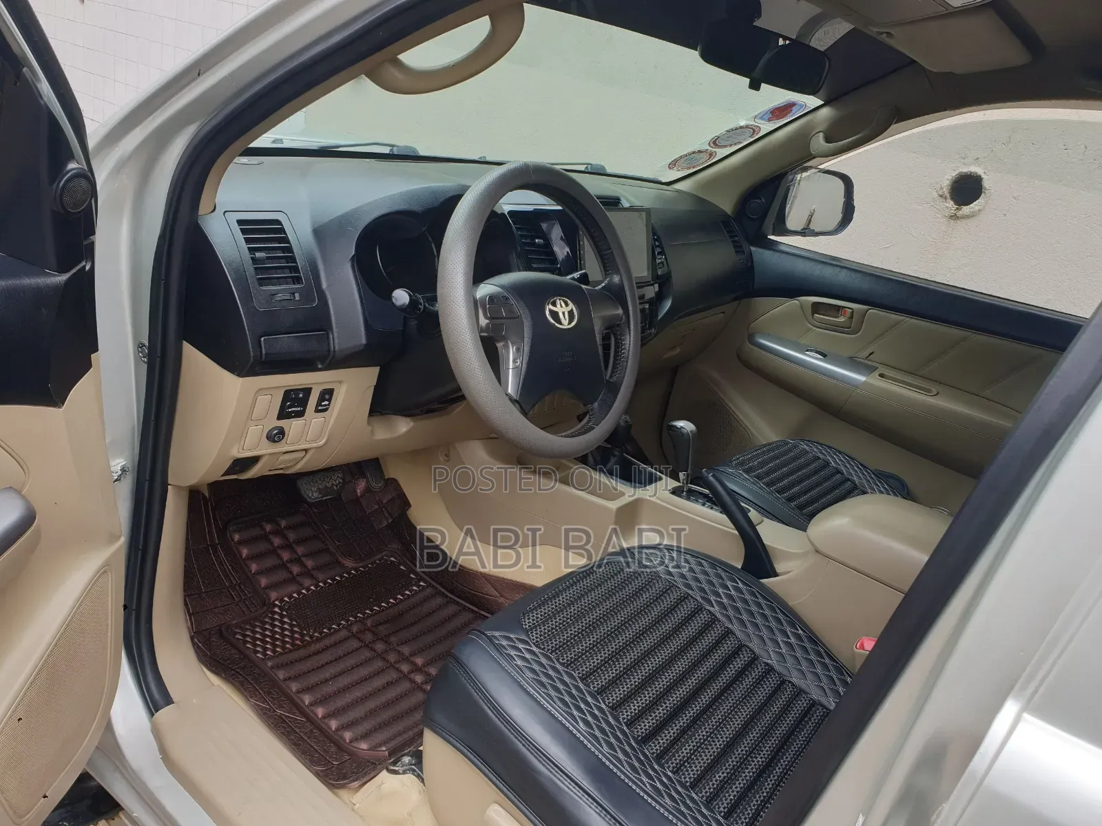 Toyota Hilux 2015 Gold