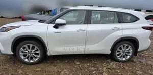 Toyota Highlander Limited FWD 2024 White