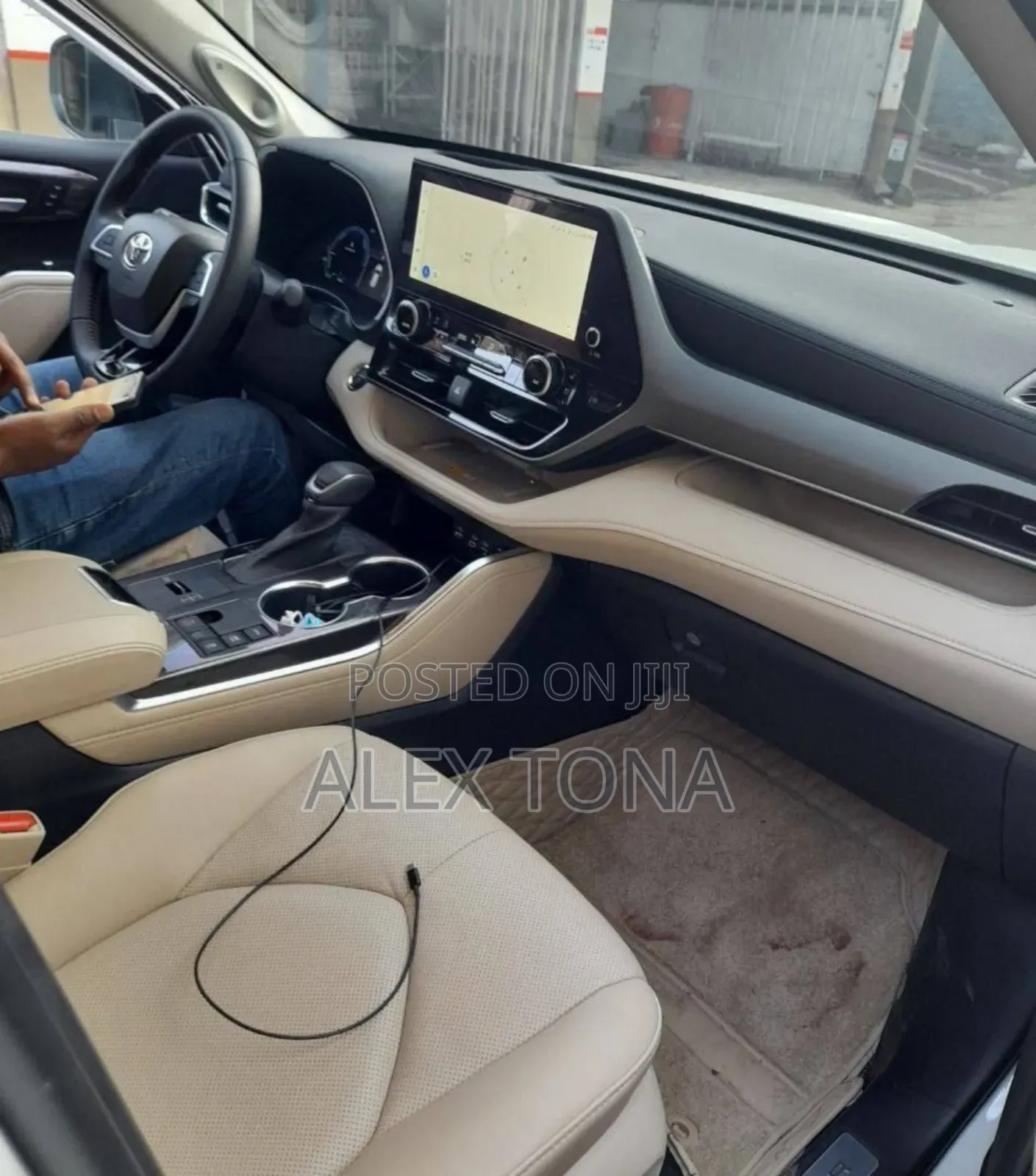 Toyota Highlander Limited FWD 2024 White