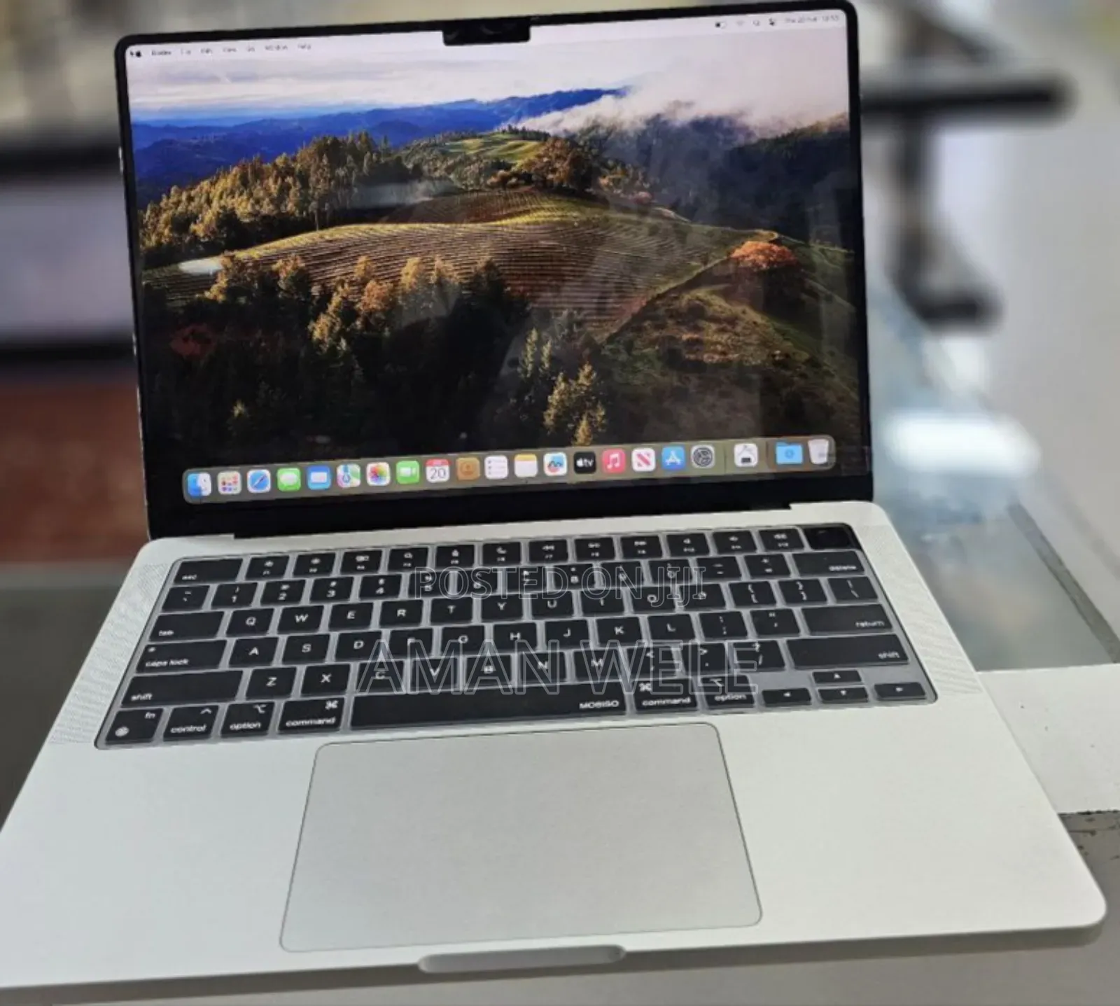 New Laptop Apple MacBook Pro 2019 8GB Intel SSD 512GB