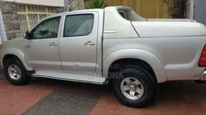 Toyota Hilux 2008 Gold