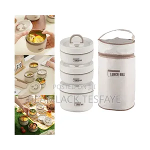 Photo - በውስጡ የተለያየ መጠን ያላቸው የምሳ ዕቃወች የያዘ