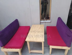 Photo - Slightly Used Chair And Table Sate For Restuarant