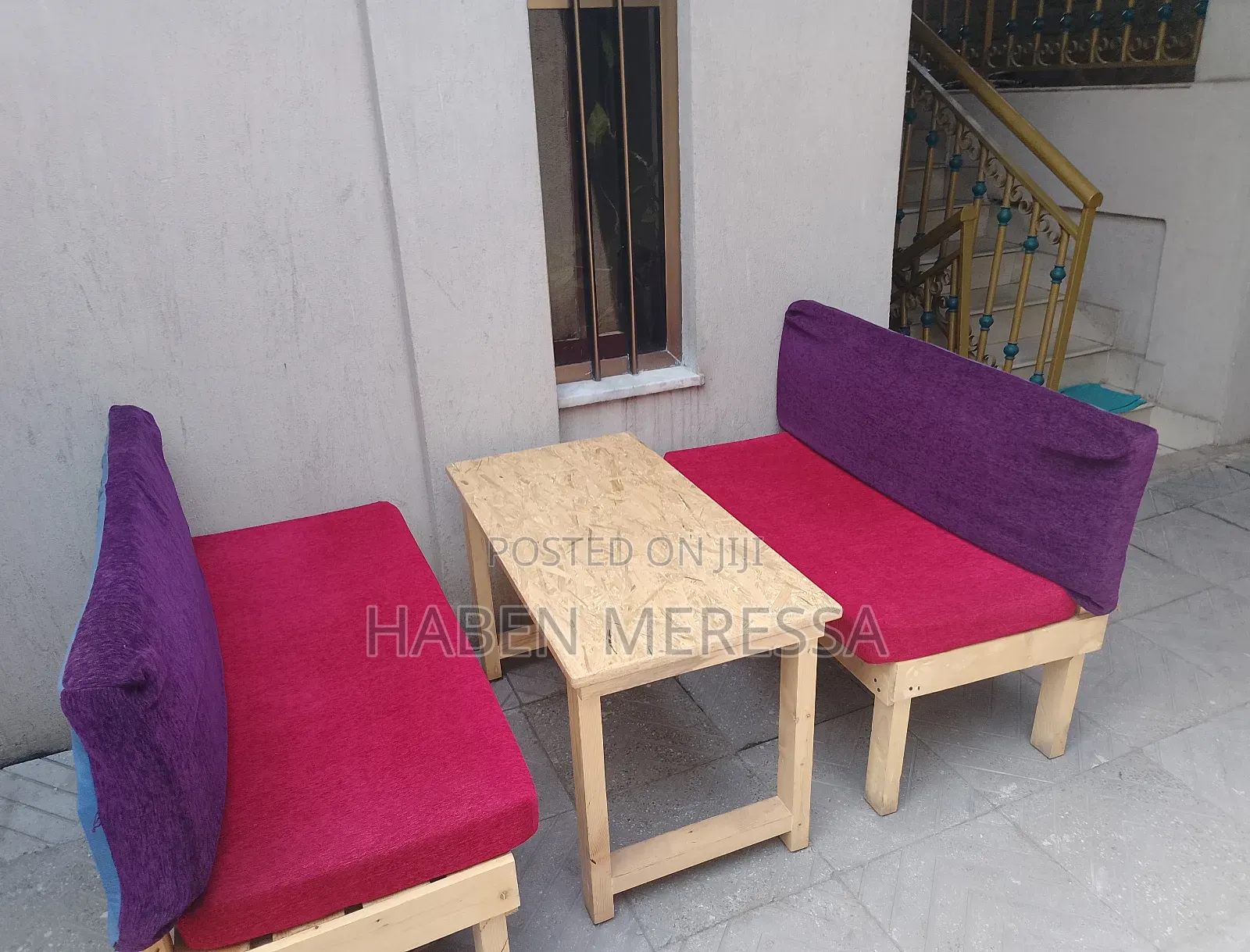 Slightly Used Chair And Table Sate For Restuarant