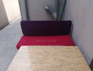 Slightly Used Chair And Table Sate For Restuarant