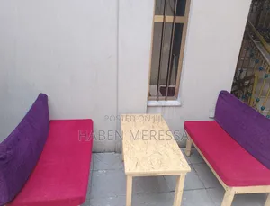 Slightly Used Chair And Table Sate For Restuarant