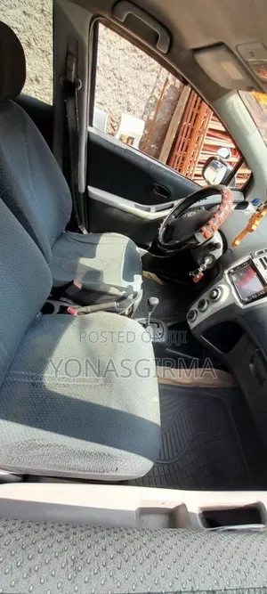 Toyota Yaris 2008 Silver