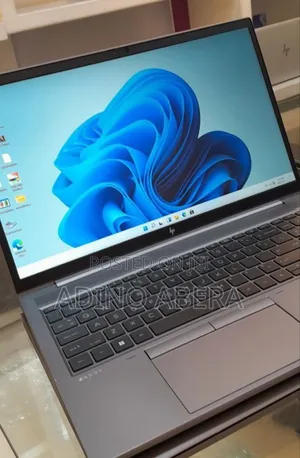 New Laptop HP ZBook 15u 32GB Intel Core I7 SSD 512GB