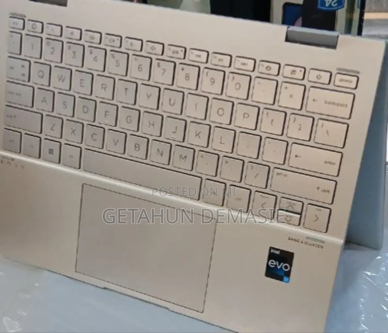 New Laptop HP Envy X360 8GB Intel Core I7 SSD 512GB