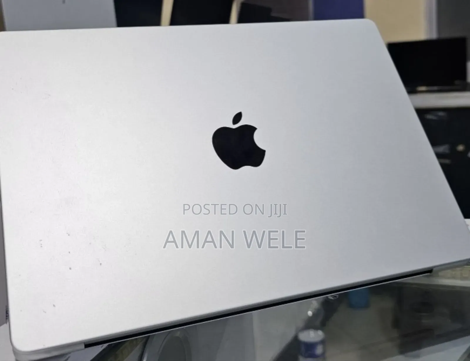 New Laptop Apple MacBook Pro M1 8GB Intel SSD 512GB