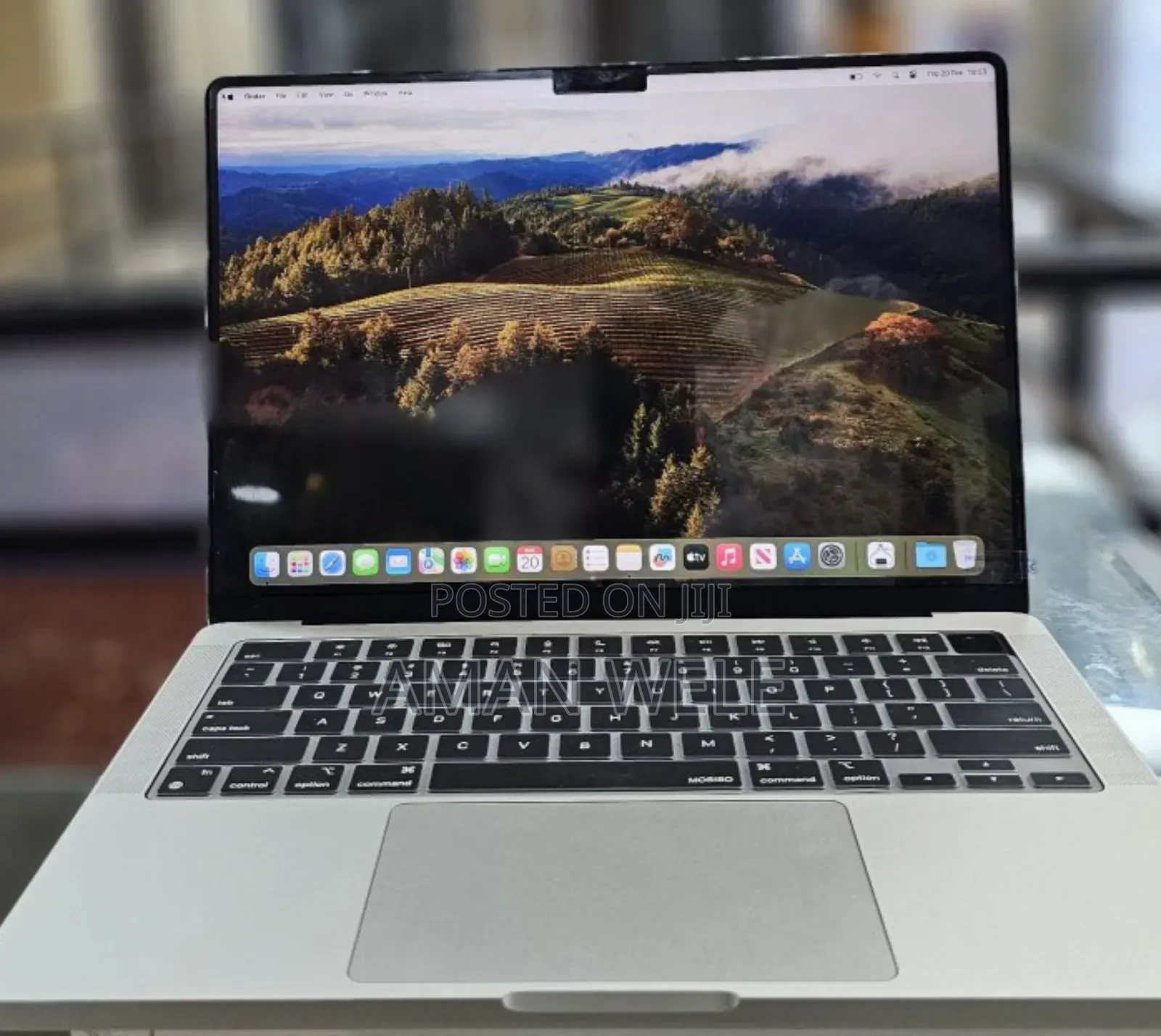 New Laptop Apple MacBook Pro M1 8GB Intel SSD 512GB