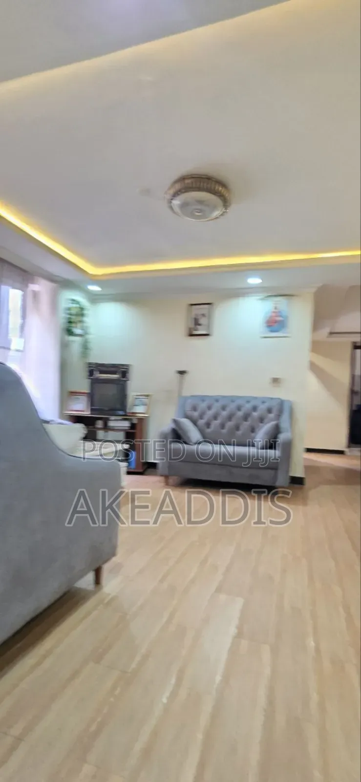 Furnished 2bdrm Condo in መገነኛ, Bole for sale