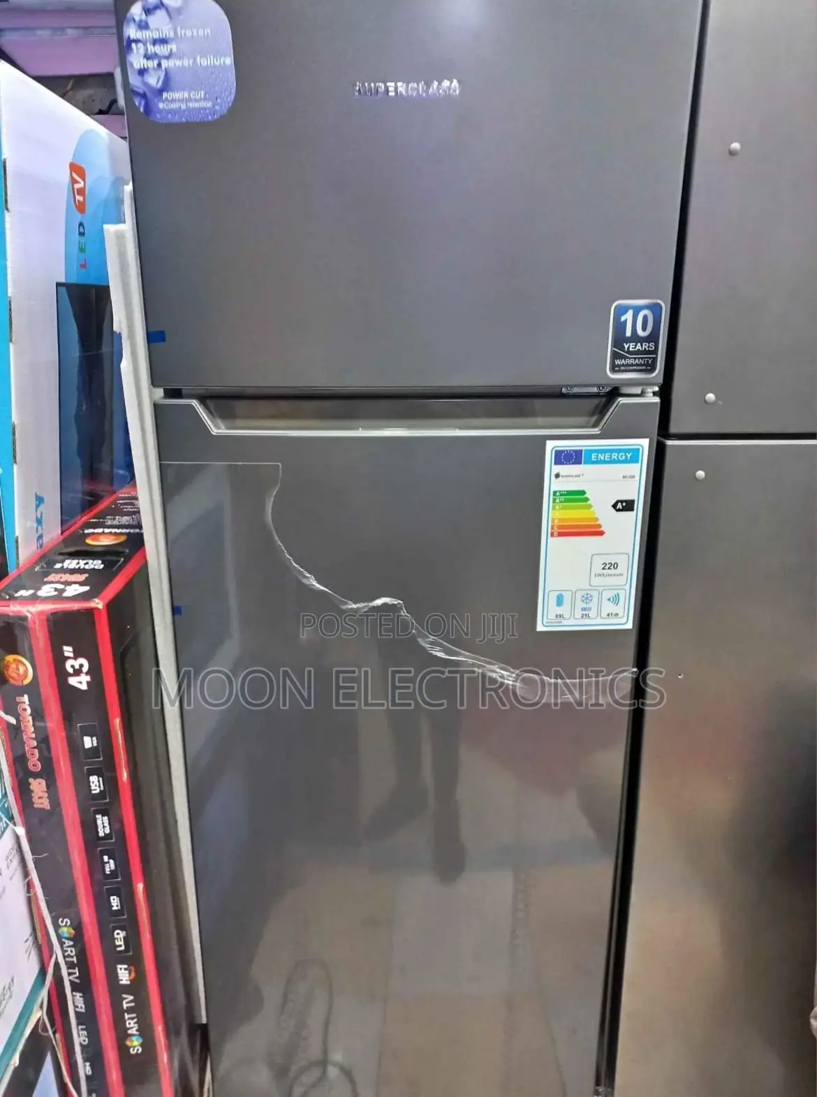 Super Class 320l Refrigerator – Spacious Efficient!