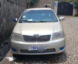 Photo - Toyota Corolla 2004 Beige