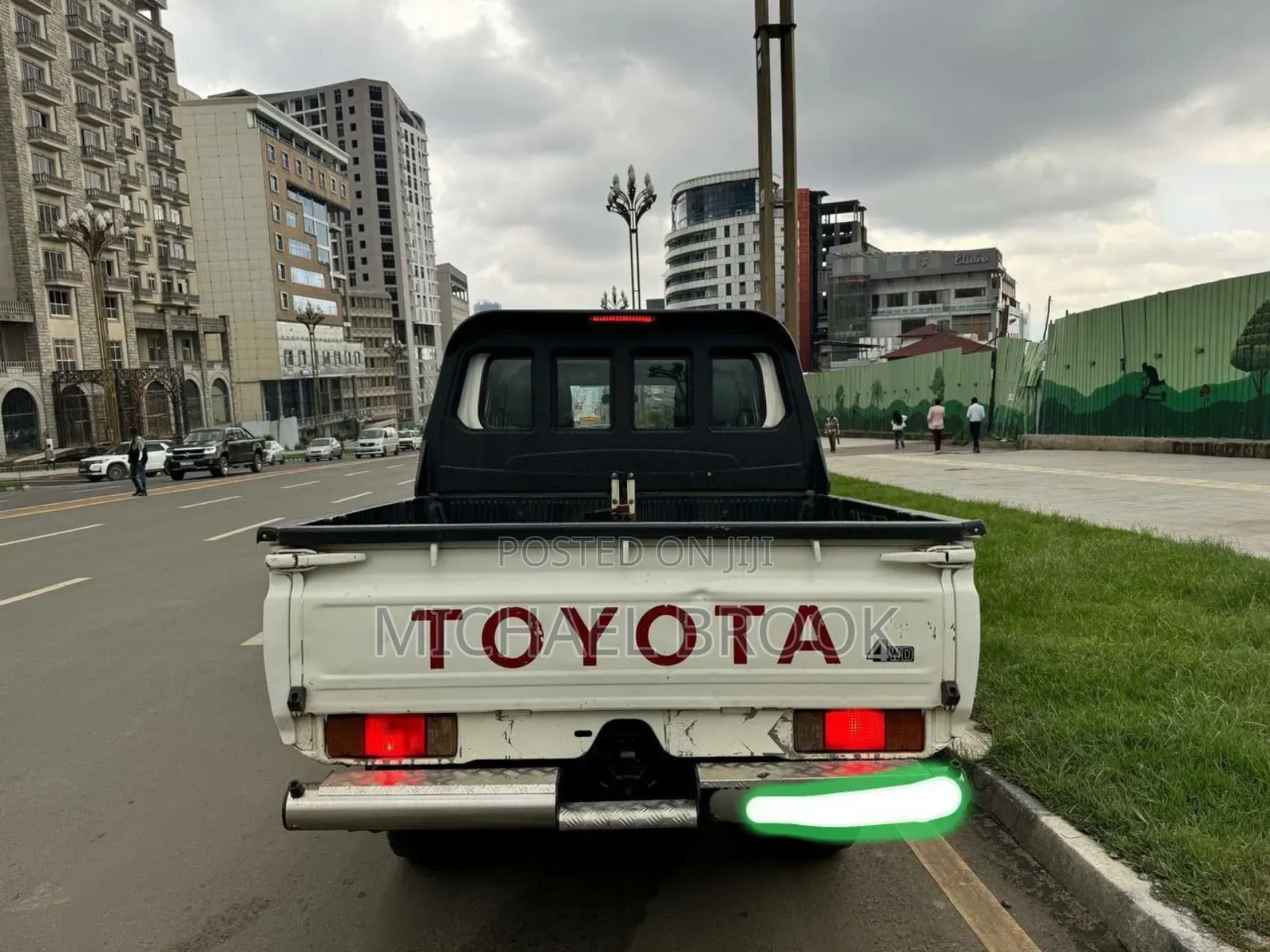 Toyota Land Cruiser 2018 White