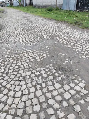 Furnished 6bdrm Townhouse/Terrace in ጣፎ Ccd, Yeka for sale