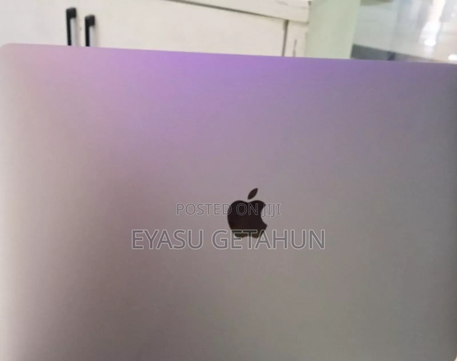 New Laptop Apple MacBook Pro 2019 4GB Intel Core i9 SSD 640GB