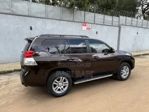 Toyota Land Cruiser Prado 2012 Matt Black