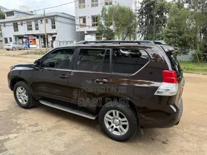 Toyota Land Cruiser Prado 2012 Matt Black