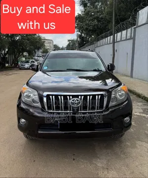 Photo - Toyota Land Cruiser Prado 2012 Matt Black