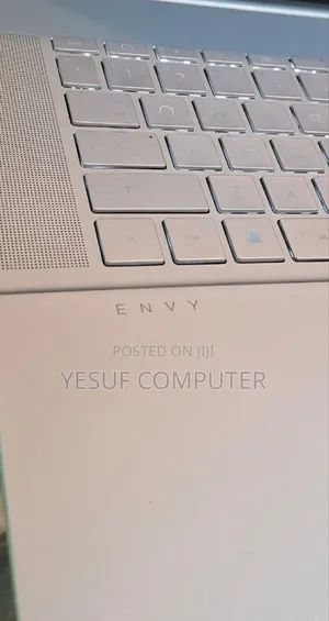 New Laptop HP Envy X360 16GB Intel Core I9 SSD 1T